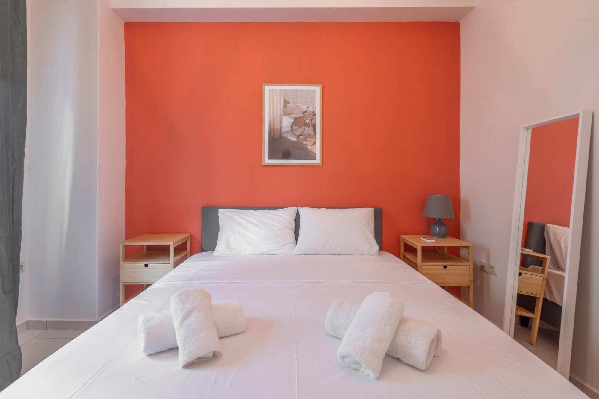 Casa Vibrant - Colorful 2br With Balcony In Koukaki Apartment