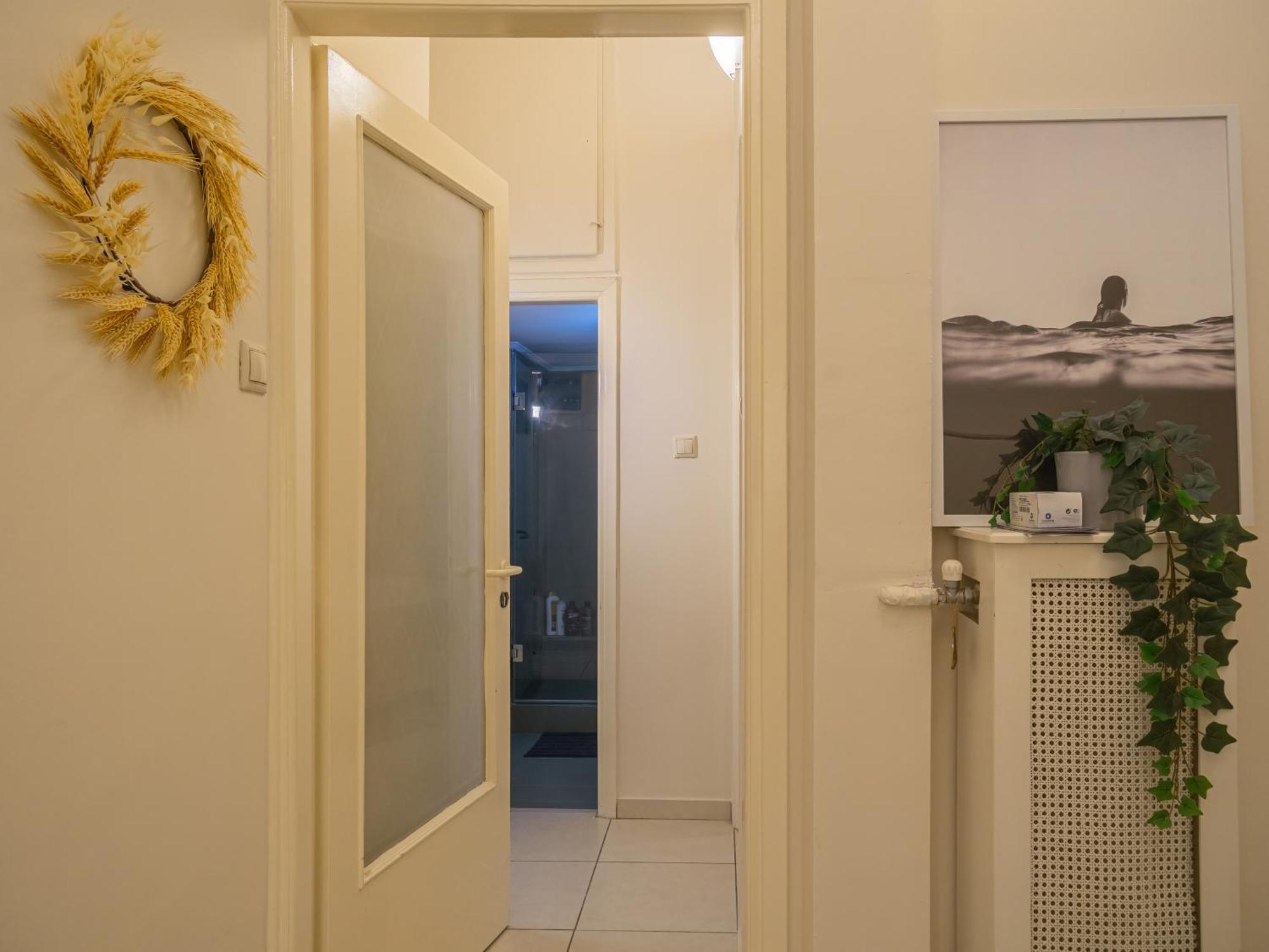 Casa Vibrant - Colorful 2br With Balcony In Koukaki * Athens