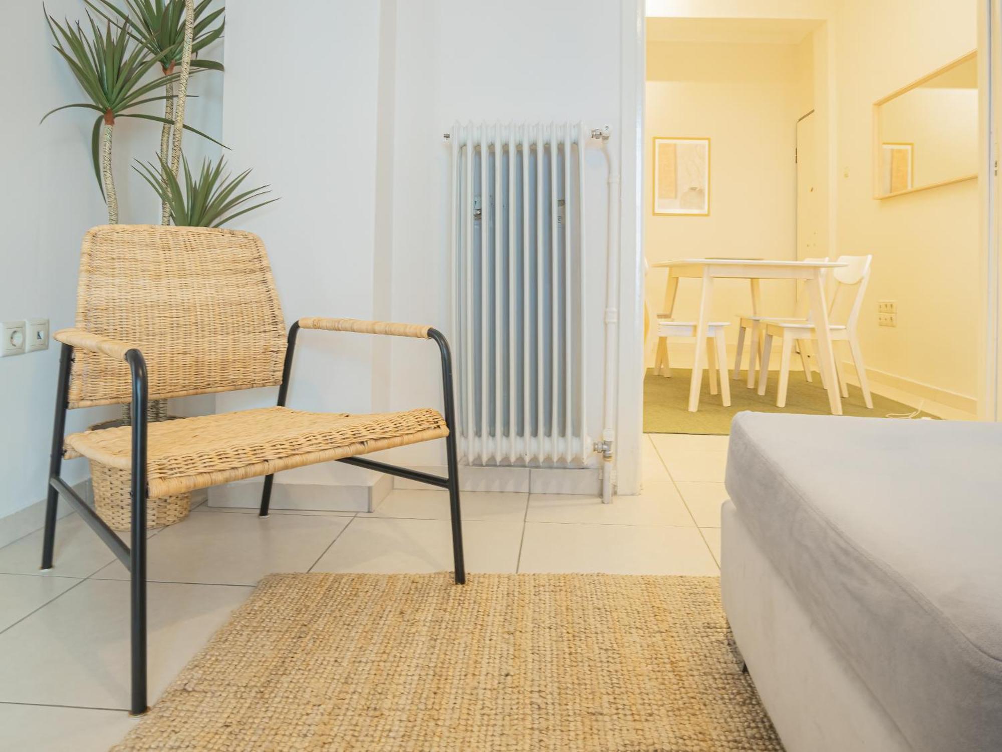 Casa Vibrant - Colorful 2br With Balcony In Koukaki Apartment Athens